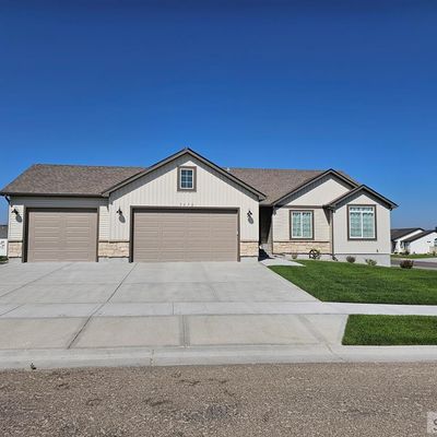 5872 Cottontree Lane, Ammon, ID 83406