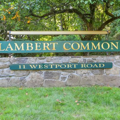 6 Lambert Cmn, Wilton, CT 06897