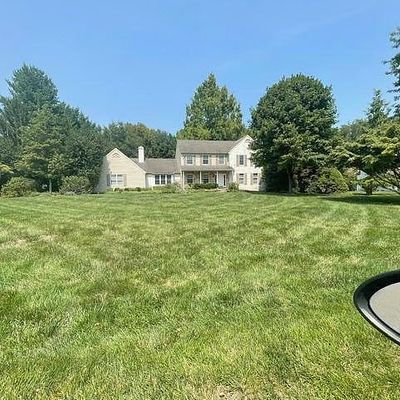 6 Normandy Dr, Chadds Ford, PA 19317