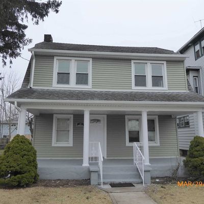 60 Cruikshank Ave, Hempstead, NY 11550