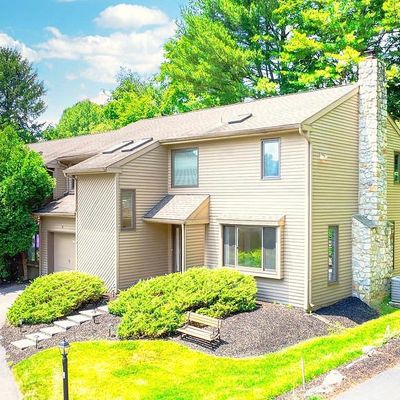 51 Sawgrass Ln, Newtown Square, PA 19073