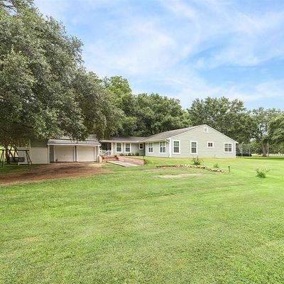 510 Brazos Hill Ln, Sealy, TX 77474