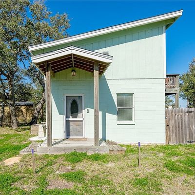 510 King St E, Rockport, TX 78382