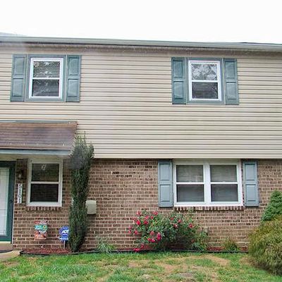 5101 Inlet Dr, Bensalem, PA 19020