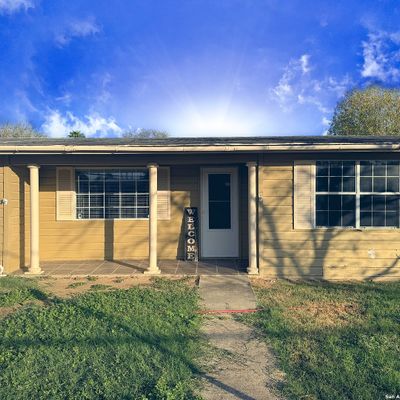 511 Sw Lane St, Cotulla, TX 78014