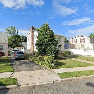 514 S Park Dr, Perth Amboy, NJ 08861