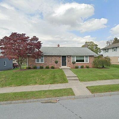 519 Cedar Ave, Hershey, PA 17033