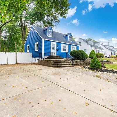 521 N Read Ave, Runnemede, NJ 08078