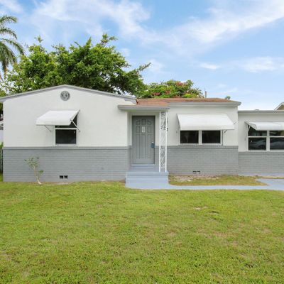 527 Jackson Ave, Greenacres, FL 33463