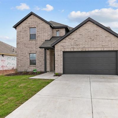 529 Brook View Dr, Van Alstyne, TX 75495