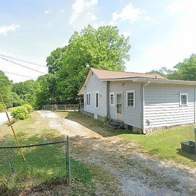 53 Price St, Toccoa, GA 30577