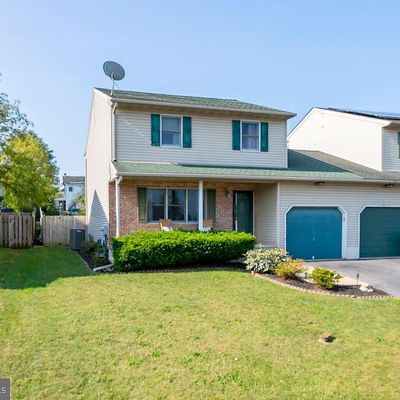 530 Wyatt Dr, Blandon, PA 19510