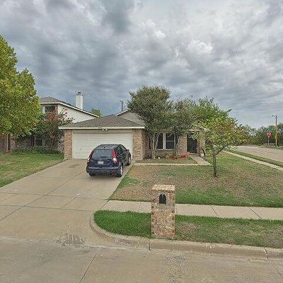 5300 New Castleton Ln, Fort Worth, TX 76135