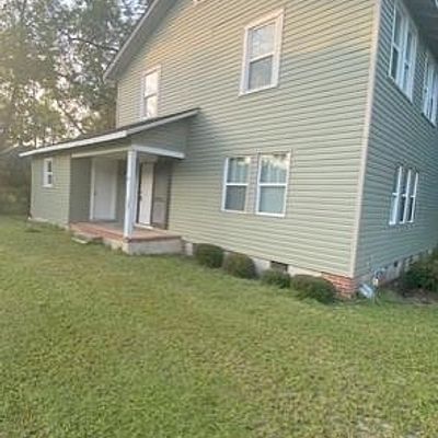 532 Calhoun St, Swainsboro, GA 30401