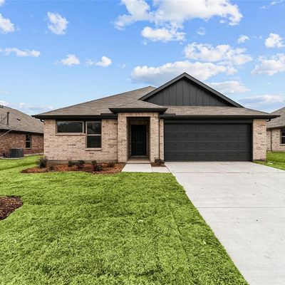 532 Ridgewood Dr, Van Alstyne, TX 75495