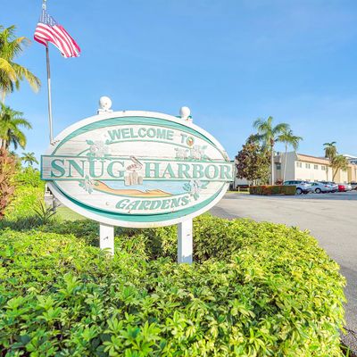 646 Snug Harbor Dr, Boynton Beach, FL 33435