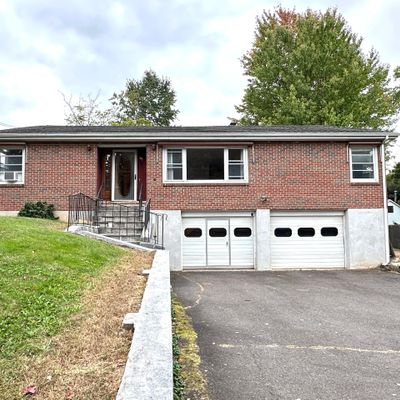 65 Birge Ave, Windsor Locks, CT 06096