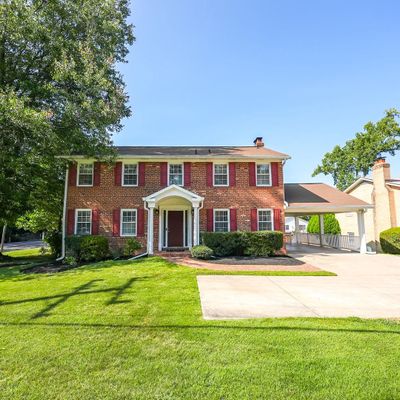 6730 Haycock Rd, Falls Church, VA 22043