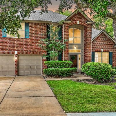 6815 Springcrest Dr, Sugar Land, TX 77479