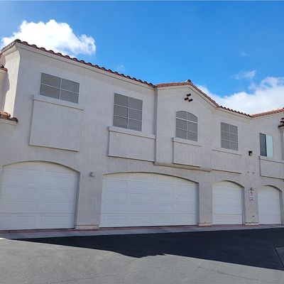 6821 Santa Isabel Avenue, Las Vegas, NV 89146