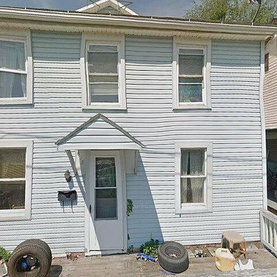 685 Railroad St, Millersburg, PA 17061