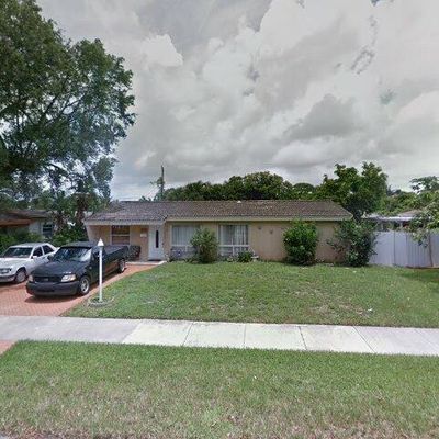 6911 Harding St, Hollywood, FL 33024