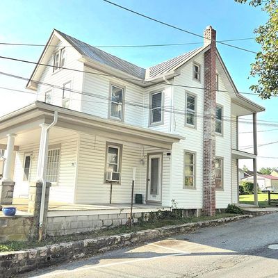 70 Chestnut St, Mohnton, PA 19540