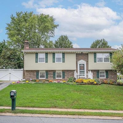 700 Snowfall Way, Westminster, MD 21157