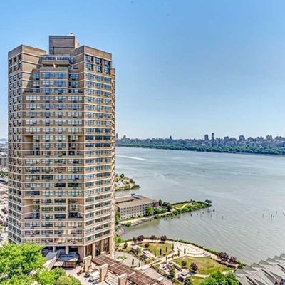 7000 Boulevard East #34 A, Guttenberg, NJ 07093