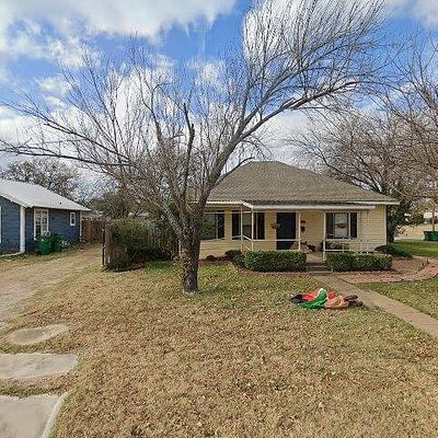 701 S Halbryan St, Eastland, TX 76448