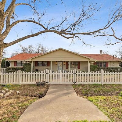 702 Peach Street, Sanger, TX 76266