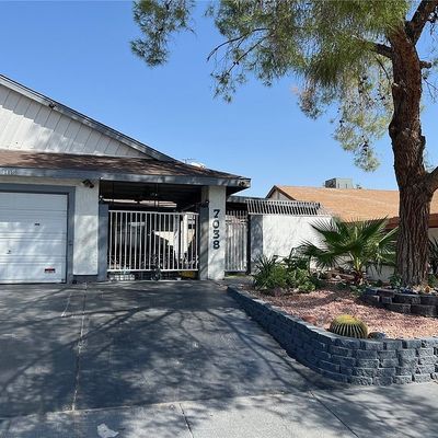 7038 Royal Meadow Pl, Las Vegas, NV 89147