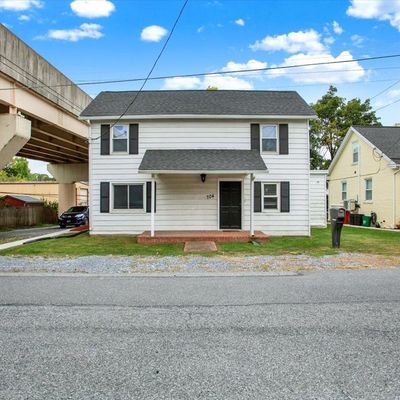 704 Square St, Mount Joy, PA 17552