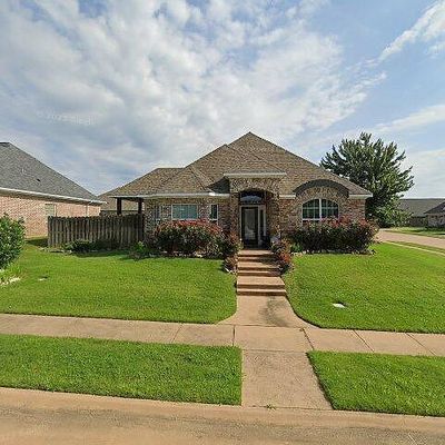 705 Linus Ln, Lindale, TX 75771