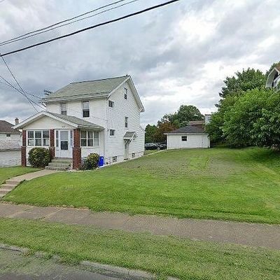 708 Junior High St, New Castle, PA 16101