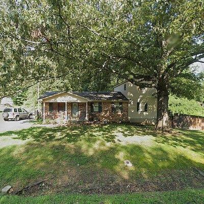 71 Vicki Lee Dr, Camden, TN 38320