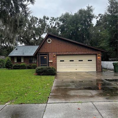 710 Lincoln Ave, Leesburg, FL 34748