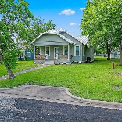 715 Paulus St, Schulenburg, TX 78956