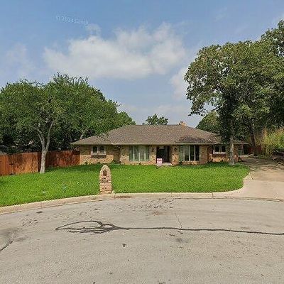 604 Fairlane Ct, Hurst, TX 76054