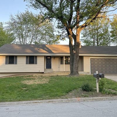 606 Thicket Ln, Lake Saint Louis, MO 63367