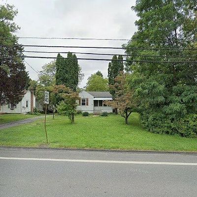 6077 Sullivan Trl, Nazareth, PA 18064