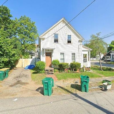 61 Chestnut St, Rochester, NH 03867