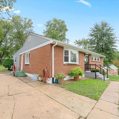 6102 Houston Ct, Alexandria, VA 22310