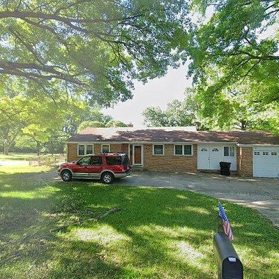 611 Nw Sanford Ln, Topeka, KS 66617