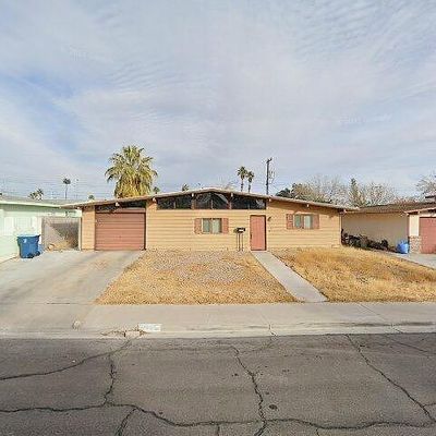 6112 Fairwood Cir, Las Vegas, NV 89107