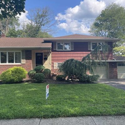 62 Delford Ave, Oradell, NJ 07649