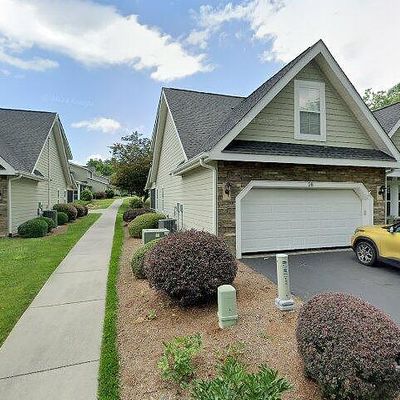 62 Chatham Path, Hendersonville, NC 28791