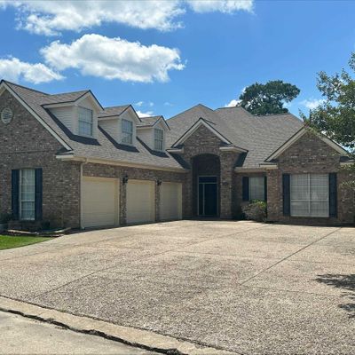 6300 Chasse Gardens, Orange, TX 77632