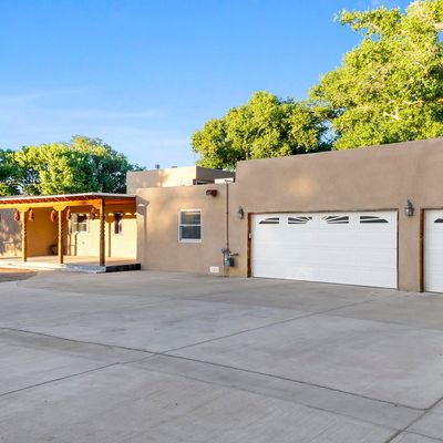 6304 Alvis Rd Sw, Albuquerque, NM 87105