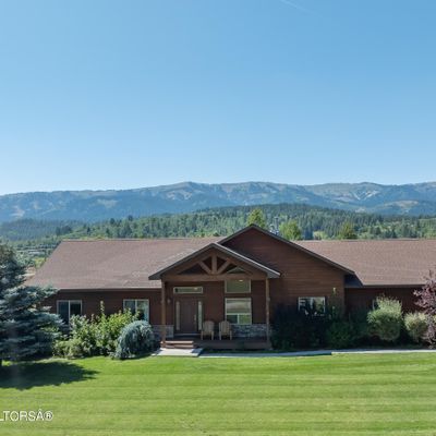 635 Buffalo Dr, Alpine, WY 83128